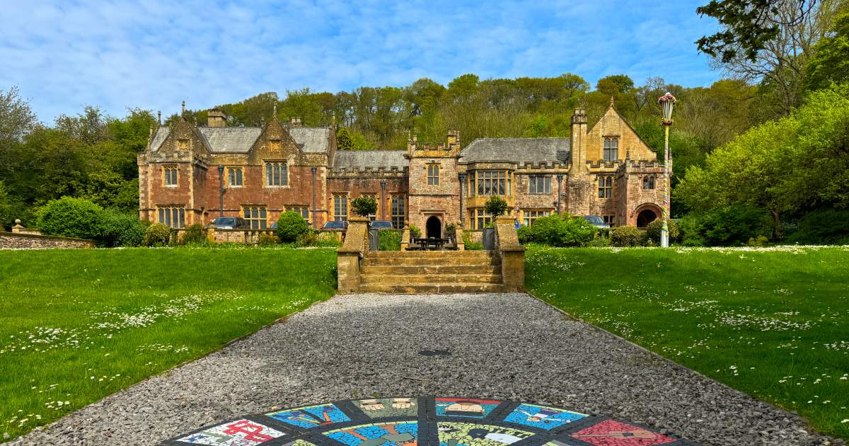 Halsway Manor - National Centre for Folk Arts